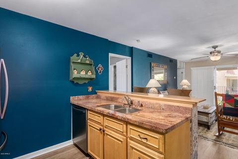 5525 E Thomas Rd #R16, Phoenix, AZ 85018 photo 9