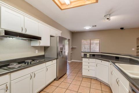 1202 E Greenway Cir, Mesa, AZ 85203 photo 2