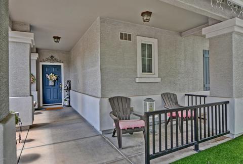 1392 S Hawk Ln, Gilbert, AZ 85296 photo 5