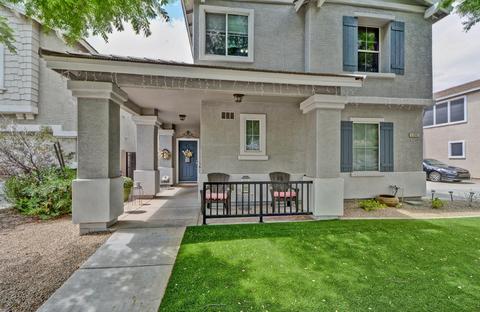 1392 S Hawk Ln, Gilbert, AZ 85296 photo 2