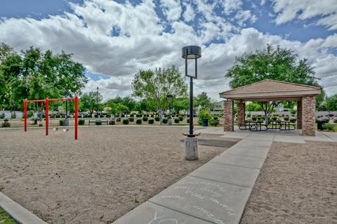 1392 S Hawk Ln, Gilbert, AZ 85296 photo 9