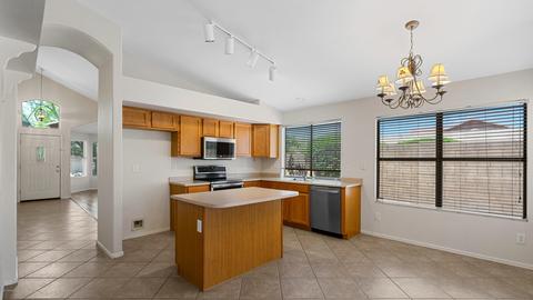 4330 E Gatewood Rd, Phoenix, AZ 85050 photo 2