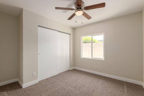 2313 E Laurel Ln, Phoenix, AZ 85028 photo 15
