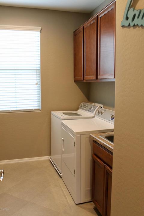 2154 S Agnes Ln, Gilbert, AZ 85295 photo 22