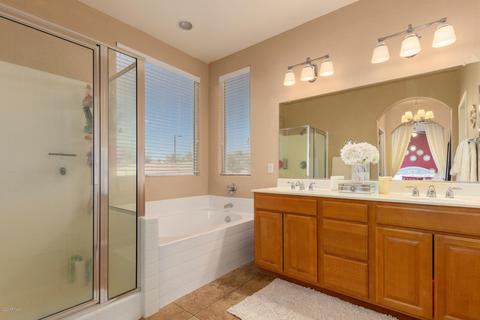 1360 E Frances Ln, Gilbert, AZ 85295 photo 14