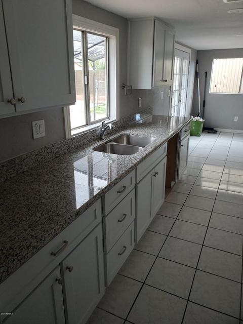 4203 N 30th Dr, Phoenix, AZ 85017 photo 9