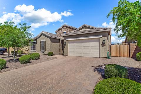 3898 E Chestnut Ln, Gilbert, AZ 85298 photo 2