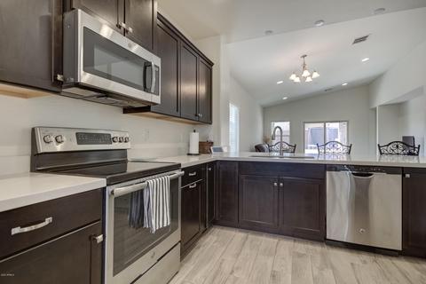 2433 E Gillcrest Rd, Gilbert, AZ 85298 photo 2