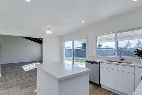 2018 S Davis Cir, Mesa, AZ 85210 photo 12