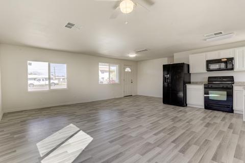 1611 S 28th Dr, Phoenix, AZ 85009 photo 3
