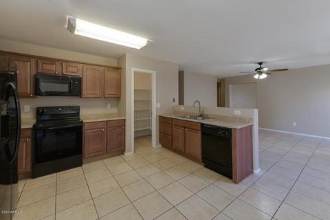 8831 S 4th St, Phoenix, AZ 85042 photo 3