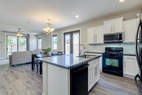 2462 S Stuart Ave, Gilbert, AZ 85295 photo 8