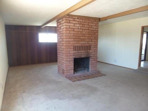 102 Cochise Dr, Bisbee, AZ 85603 photo 3