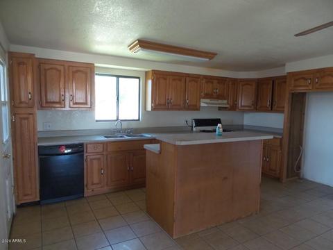 102 Cochise Dr, Bisbee, AZ 85603 photo 6