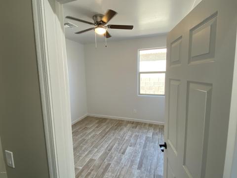 7416 W Wolf St, Phoenix, AZ 85033 photo 8