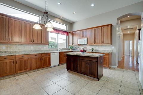 1952 E Divot Dr, Tempe, AZ 85283 photo 7