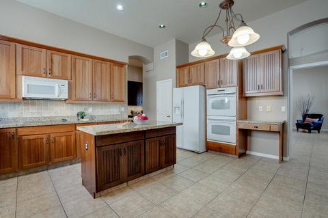 1952 E Divot Dr, Tempe, AZ 85283 photo 8