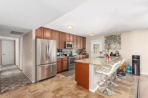 1623 E Broadmor Dr, Tempe, AZ 85282 photo 2