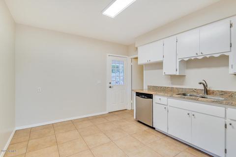 18 E Foothill Dr, Phoenix, AZ 85020 photo 9
