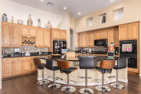 10307 S 16th Dr, Phoenix, AZ 85041 photo 6