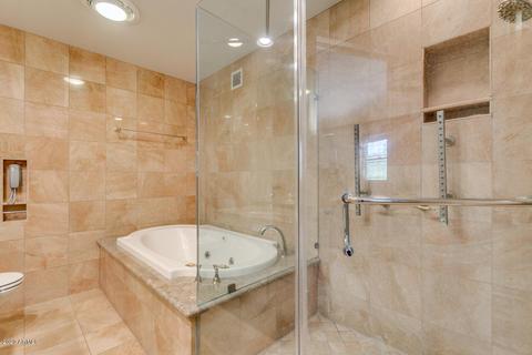 214 E Cactus Wren Dr, Phoenix, AZ 85020 photo 11
