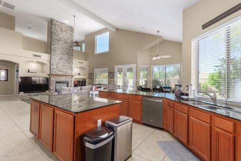 1688 E Iris Dr, Chandler, AZ 85286 photo 9