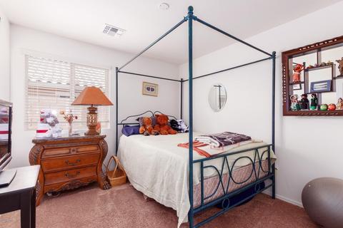 7912 S Sorrell Ln, Gilbert, AZ 85298 photo 9