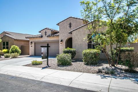 1437 E Warbler Rd, Gilbert, AZ 85297 photo 3