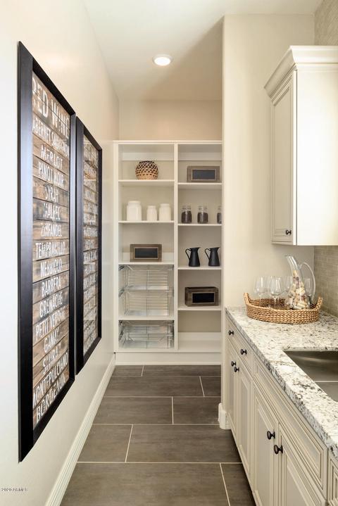 1696 E Gillcrest Rd, Gilbert, AZ 85298 photo 10
