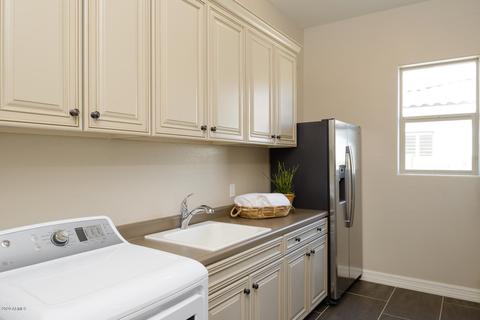 1696 E Gillcrest Rd, Gilbert, AZ 85298 photo 23