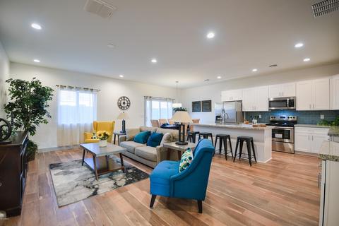 5012 S 23rd Dr, Phoenix, AZ 85041 photo 3
