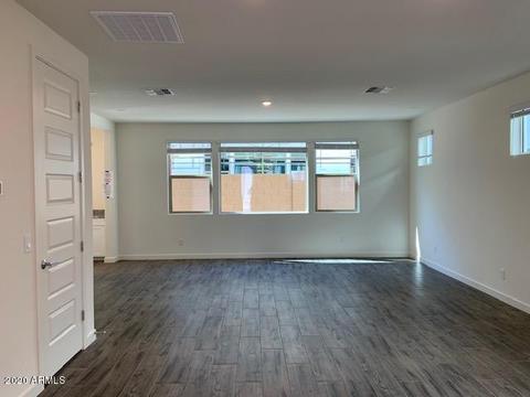 693 N Bay Dr, Gilbert, AZ 85233 photo 3
