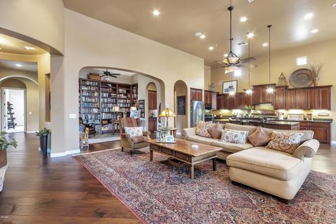 437 E Sunburst Ln, Tempe, AZ 85284 photo 11