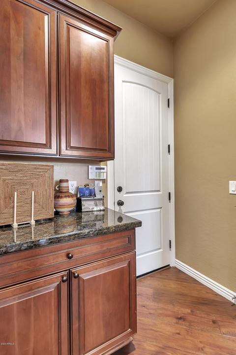 437 E Sunburst Ln, Tempe, AZ 85284 photo 19