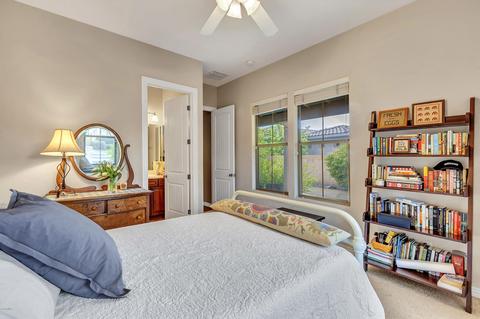437 E Sunburst Ln, Tempe, AZ 85284 photo 32