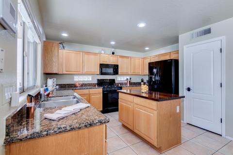 3811 Edna Ave, Phoenix, AZ 85032 photo 9