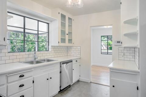 4013 E Cambridge Ave, Phoenix, AZ 85008 photo 8