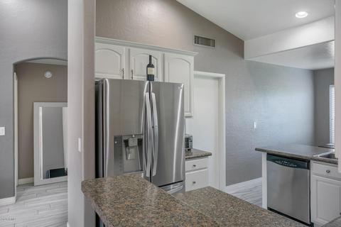 4536 E Robert E Lee St E, Phoenix, AZ 85032 photo 12
