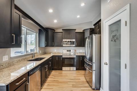 4043 E Taro Ln, Phoenix, AZ 85050 photo 15