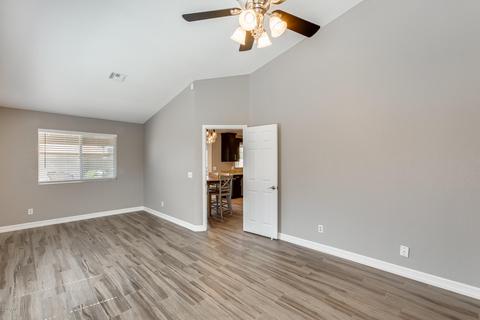 4043 E Taro Ln, Phoenix, AZ 85050 photo 17