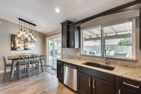 4043 E Taro Ln, Phoenix, AZ 85050 photo 14