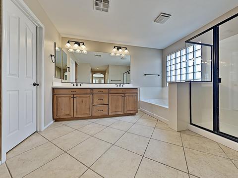570 E Raven Ct, Gilbert, AZ 85297 photo 11