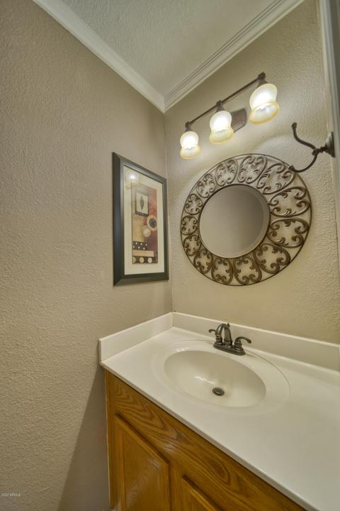17 S Surfside Dr, Gilbert, AZ 85233 photo 7