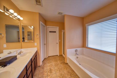 17 S Surfside Dr, Gilbert, AZ 85233 photo 8