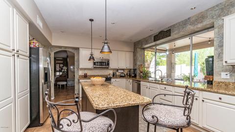 3320 E Desert Flower Ln, Phoenix, AZ 85044 photo 14