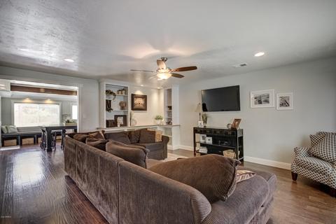 903 E Huber St, Mesa, AZ 85203 photo 8