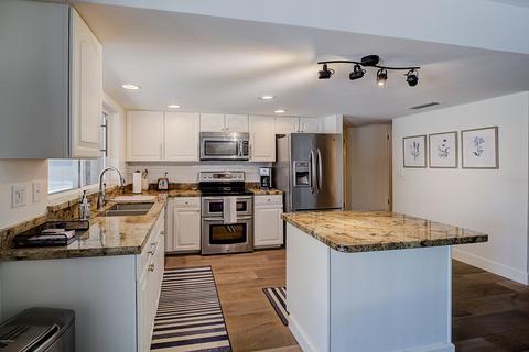 246 E Sharon Ave, Phoenix, AZ 85022 photo 9