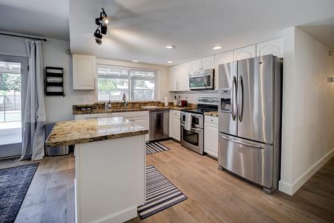 246 E Sharon Ave, Phoenix, AZ 85022 photo 8