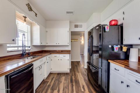 1330 E Pepper Pl, Mesa, AZ 85203 photo 9