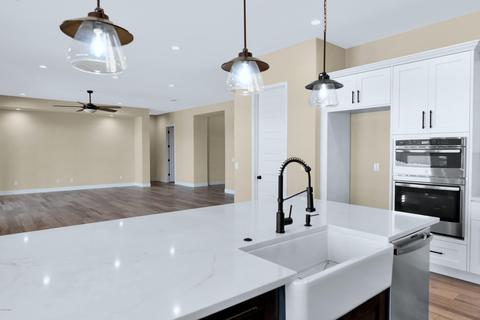 525 W Cloud Rd, Phoenix, AZ 85086 photo 9